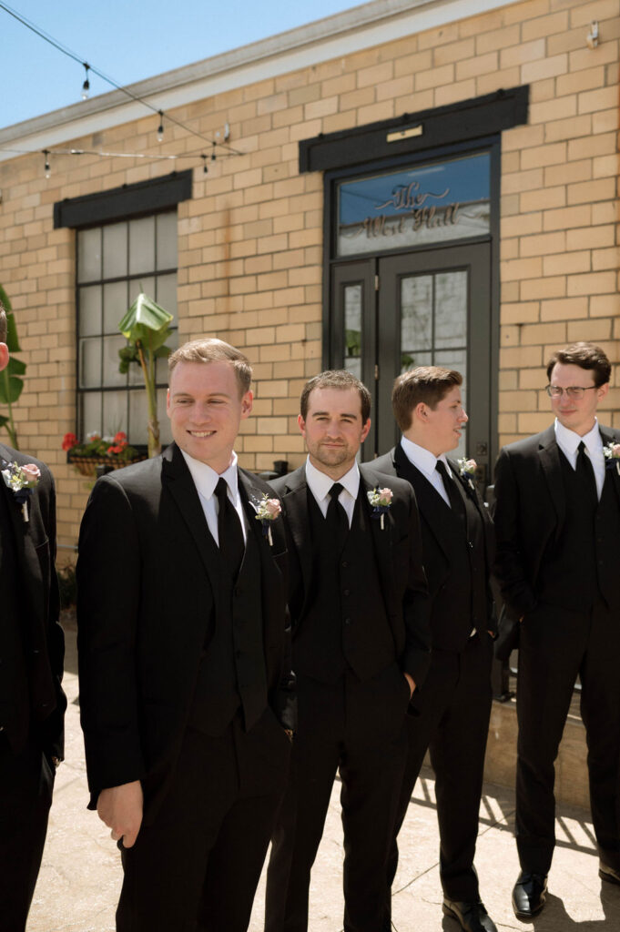 groom & groomsmen by Illinois wedding photographer