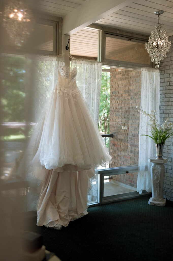 Wedding dress photo by Illinois wedding photographer