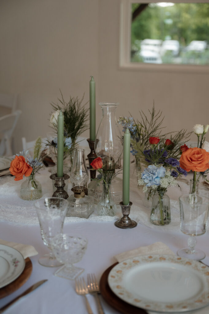 Vintage wedding decor