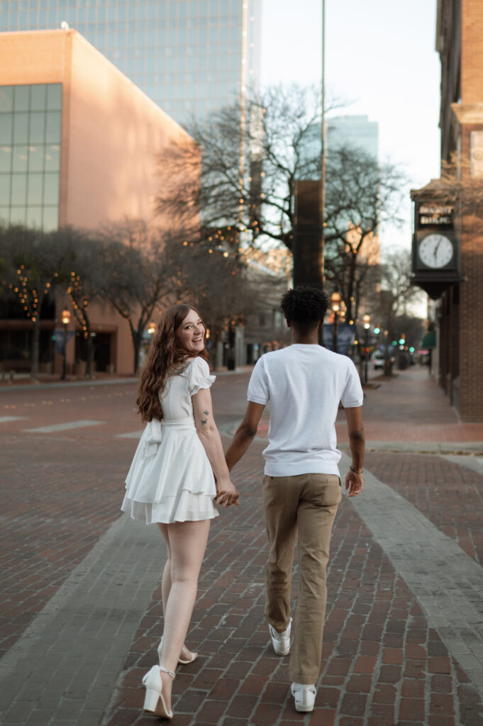 City engagement photos in Fort Worth, TX