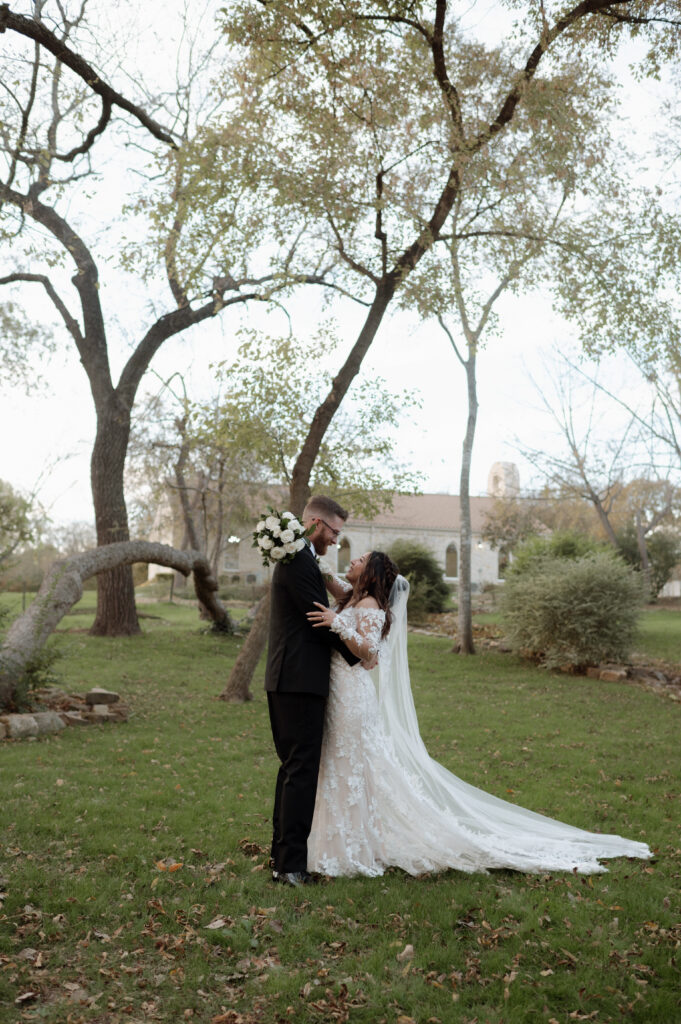 Photo of the bride and groom at The Springs Waxahachie taken by Dallas Wedding Photographer
