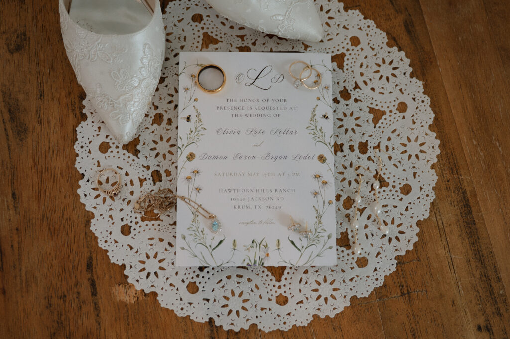 romantic simple wedding invitation details