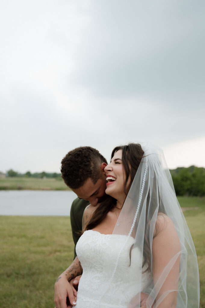 candid wedding photos taken by Dallas wedding photographer