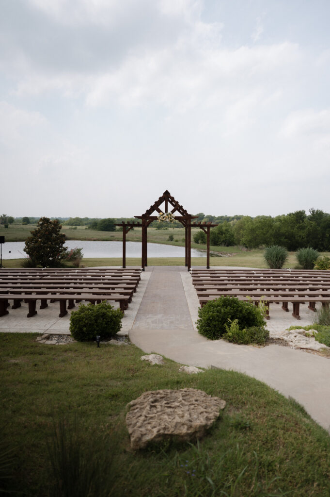 Outdoor ceremony at Hawthorn Hills Ranch