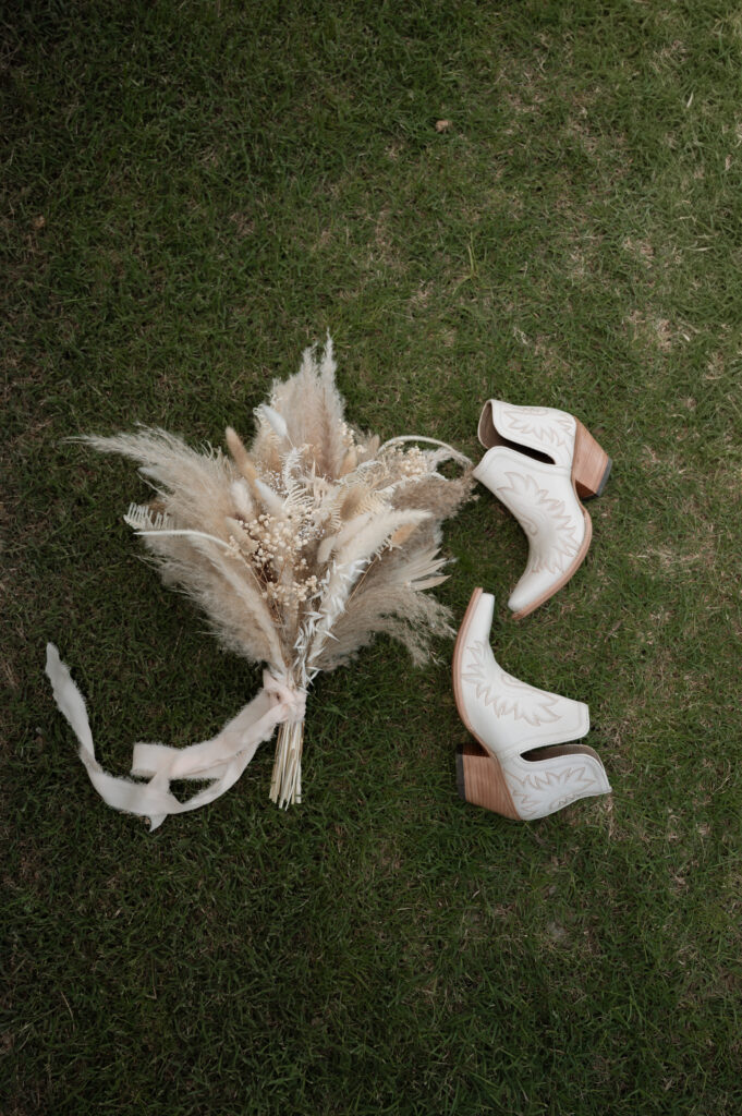 boho western wedding bouquet