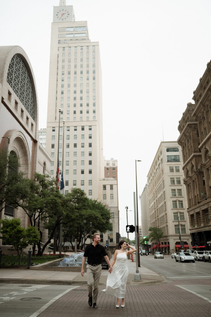 downtown Dallas engagement photos by Nicole Endress Photography