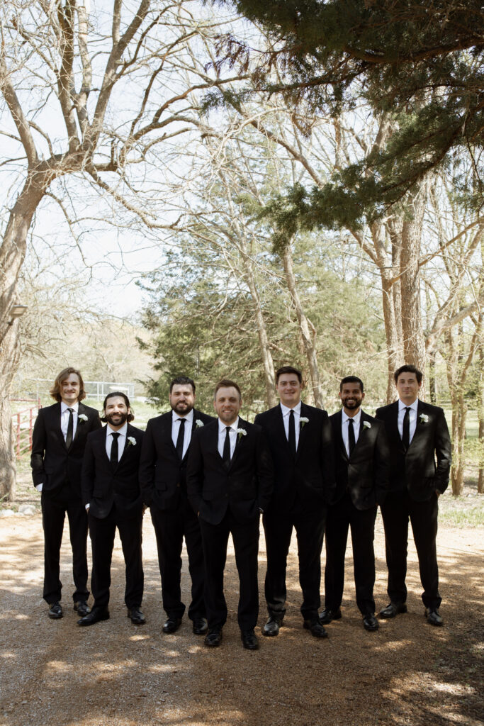 groom and groomsmen photo