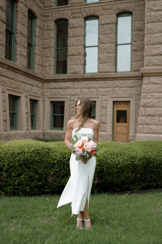 bridal photos taken in Fort Worth, TX at the Tarrant County Courthouse